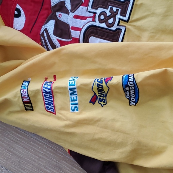 Kyle Busch Nascar Pit Crew Shirt - Picture 5 of 5